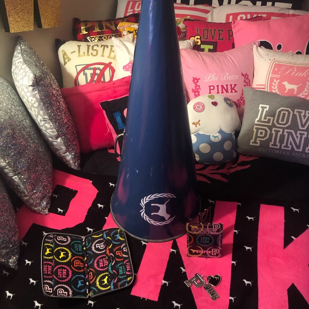 Items possibly UFT or for Sale